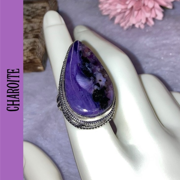 Charoite Gemstone Chunky Handmade Ring - Picture 6 of 9